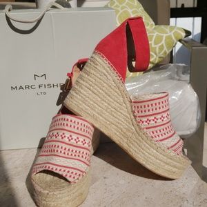 Marc Fisher Espadrille Sandals size 9